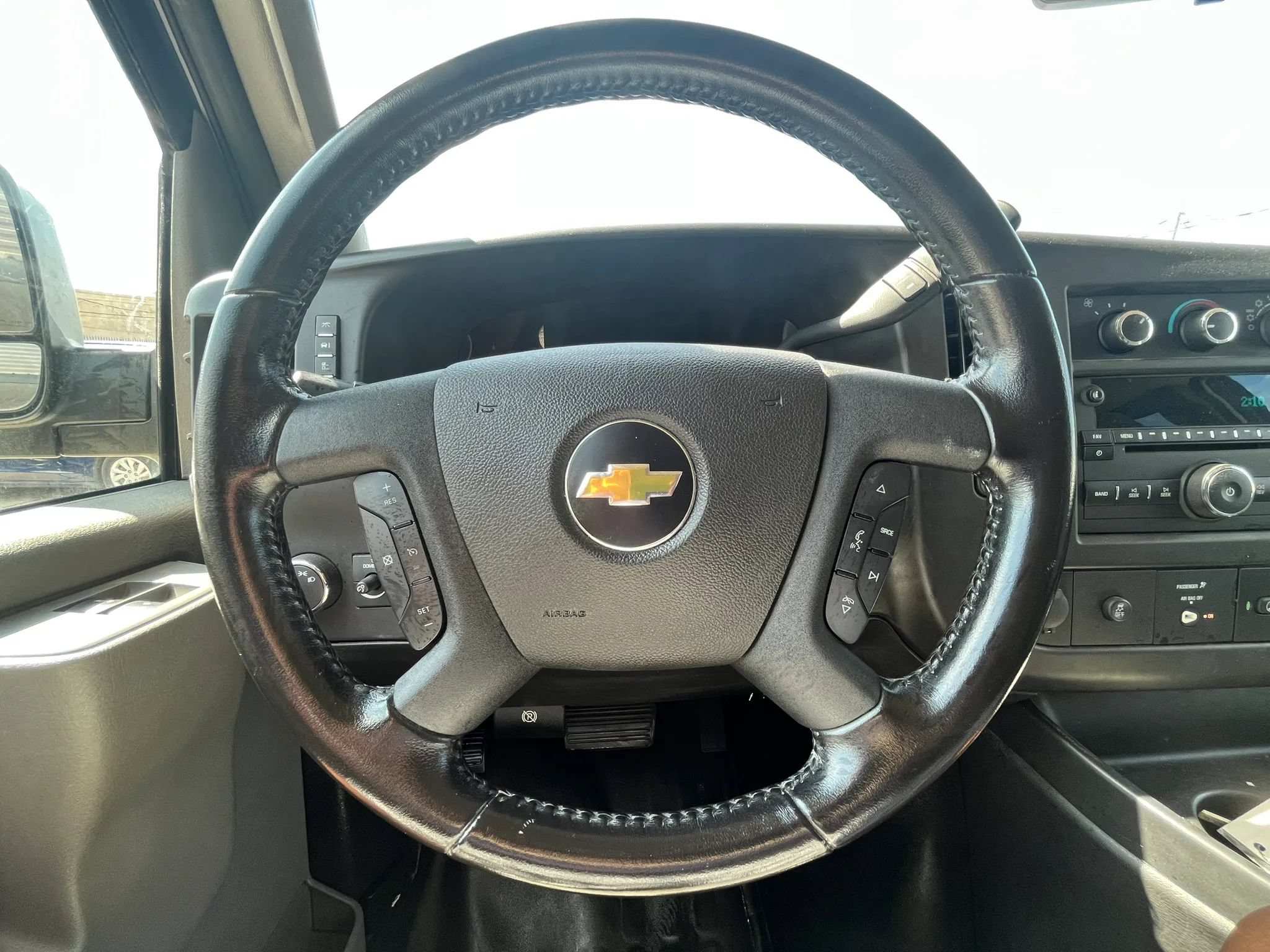 Used 2020 Chevrolet Express 2500 LS w/ Driver Convenience Package RWD image 43