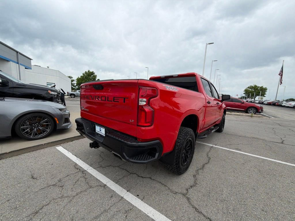 Used 2019 Chevrolet Silverado 1500 LT Trail Boss w/ Convenience Package AWD/4WD image 3