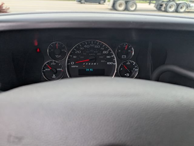 Used 2025 Chevrolet Express 3500 LT w/ LT Preferred Equipment Group RWD image 15