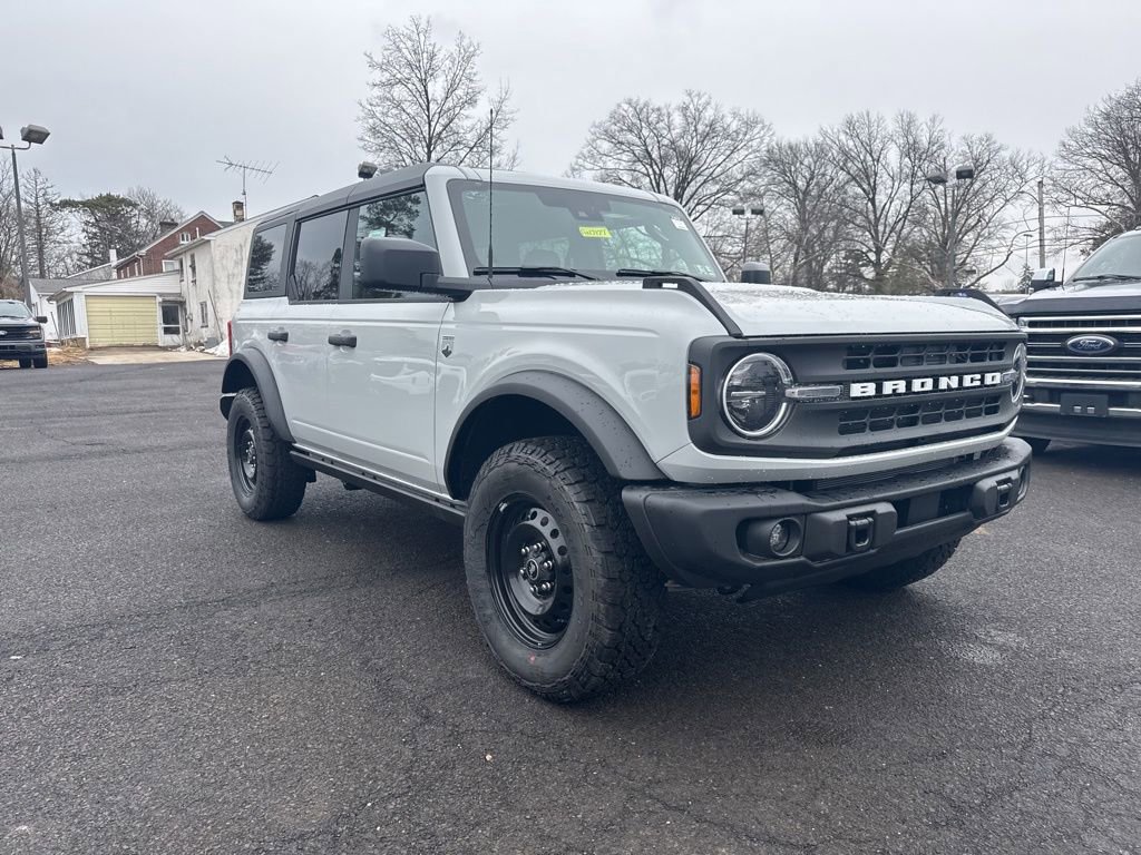 New 2026 Ford Bronco Big Bend w/ Black Diamond Package image 2