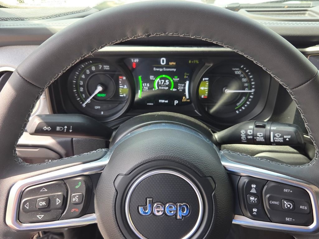 Used 2025 Jeep Wrangler Unlimited Sahara image 21