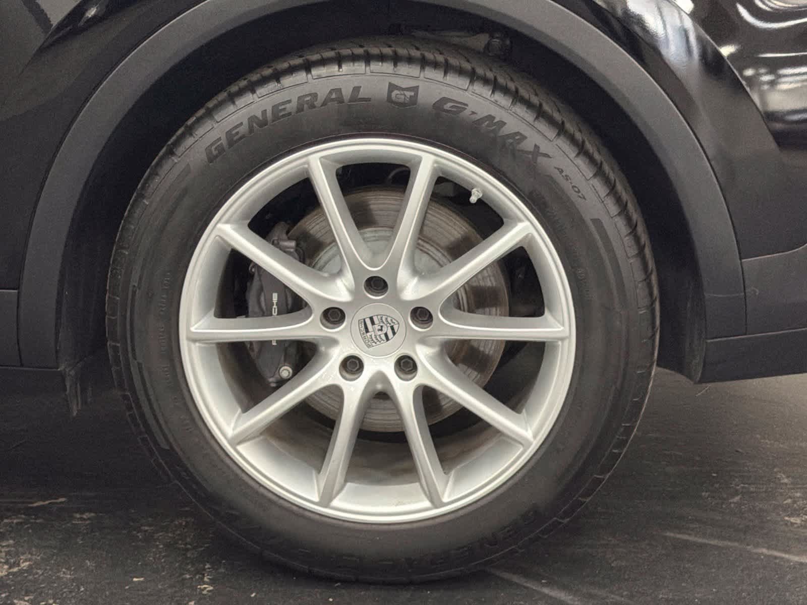 Used 2024 Porsche Cayenne AWD/4WD image 18