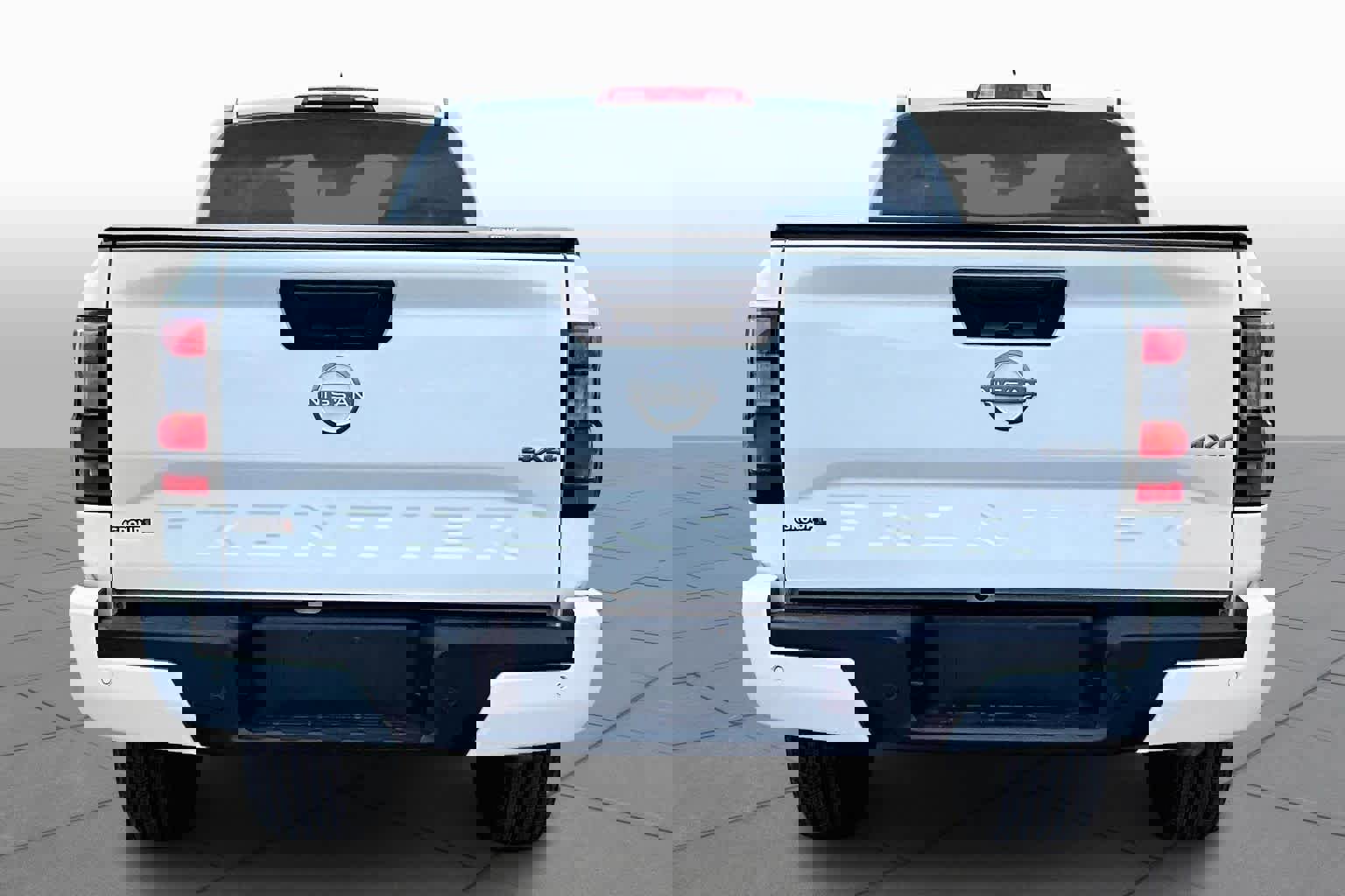 Used 2025 Nissan Frontier SV image 5