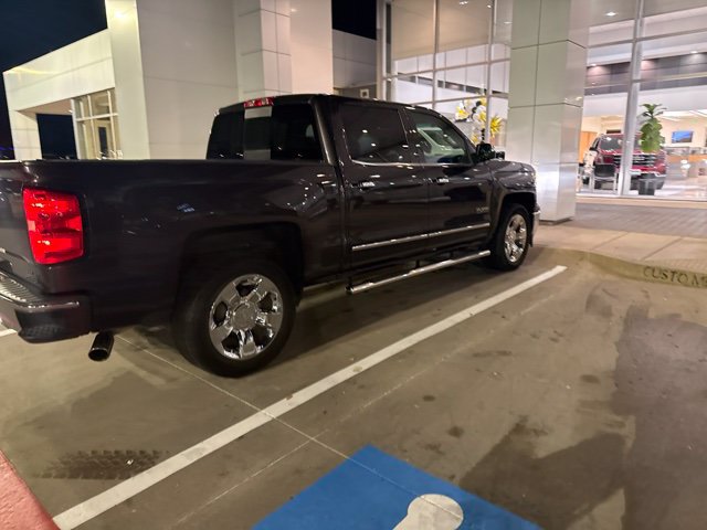 Used 2015 Chevrolet Silverado 1500 LTZ w/ Texas Edition, 1LZ Trim RWD image 5
