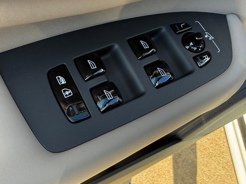 New 2026 Volvo XC90 B5 Core image 10