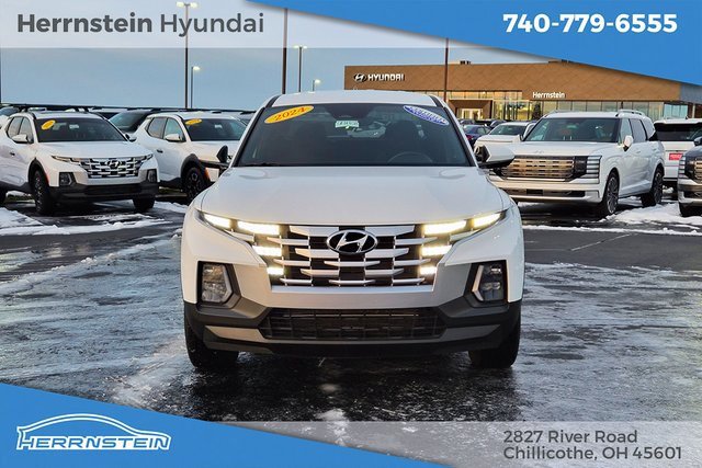 Certified 2024 Hyundai Santa Cruz SE image 2