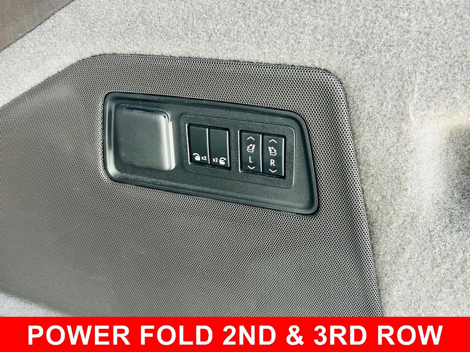 Used 2022 Cadillac Escalade Sport w/ Touring Package AWD/4WD image 19