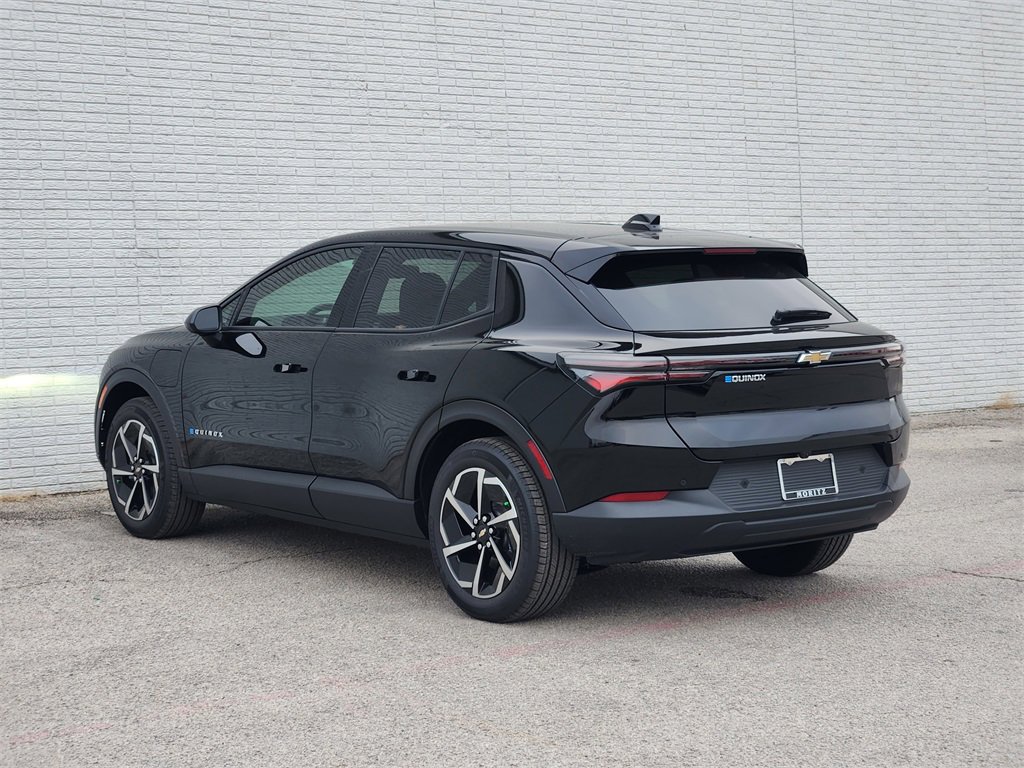 New 2026 Chevrolet Equinox EV LT image 3