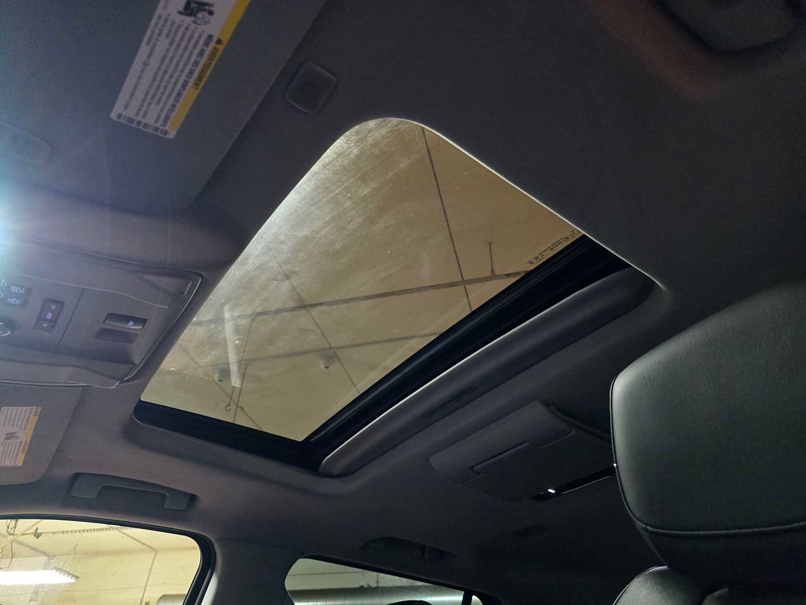 Used 2020 Cadillac Escalade Premium Luxury image 26