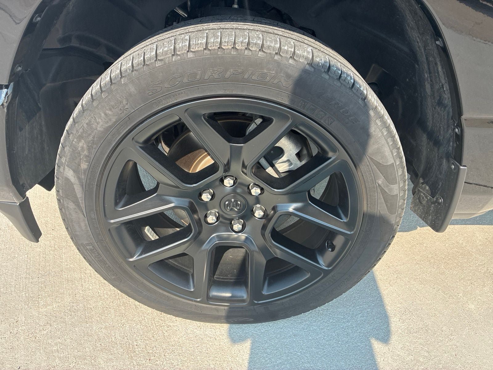 Used 2023 RAM 1500 Laramie AWD/4WD image 11