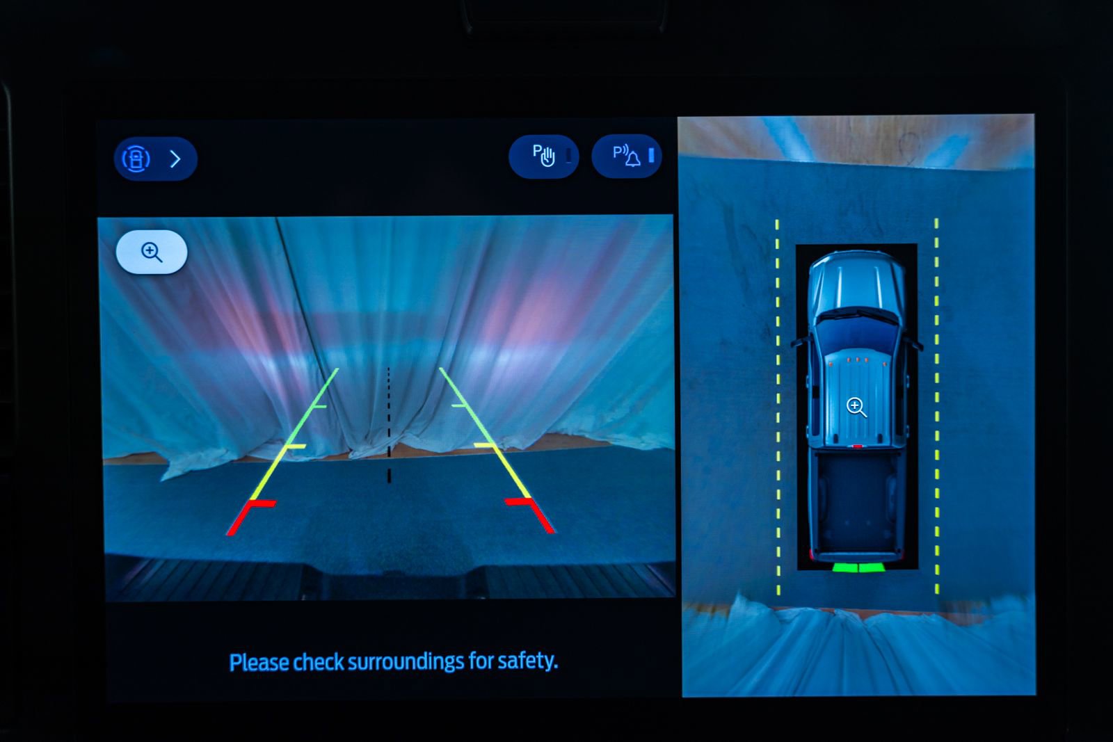 Used 2025 Ford F250 Lariat w/ Black Appearance Package image 51