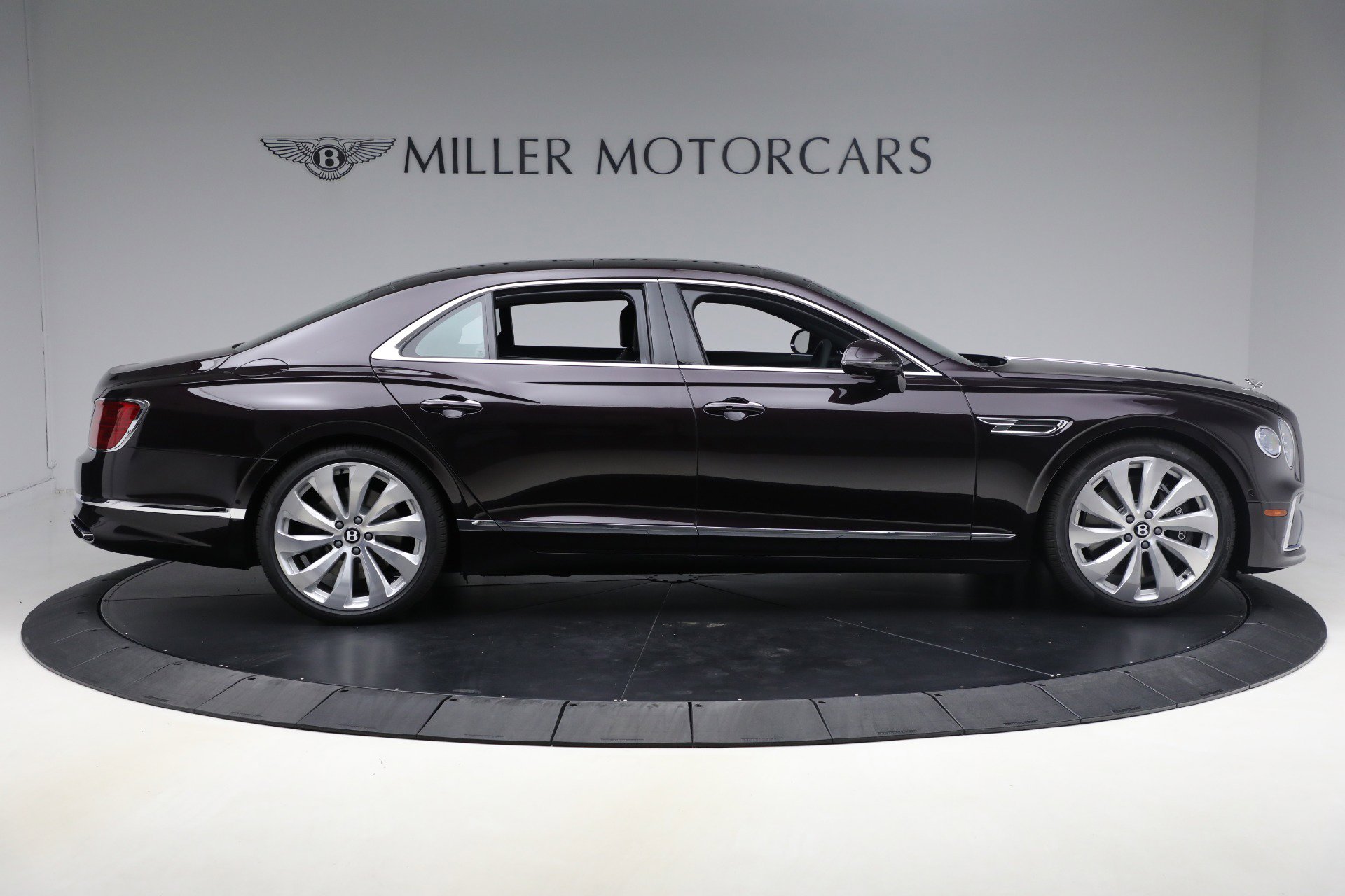 New 2026 Bentley Flying Spur Plug-In Hybrid image 6