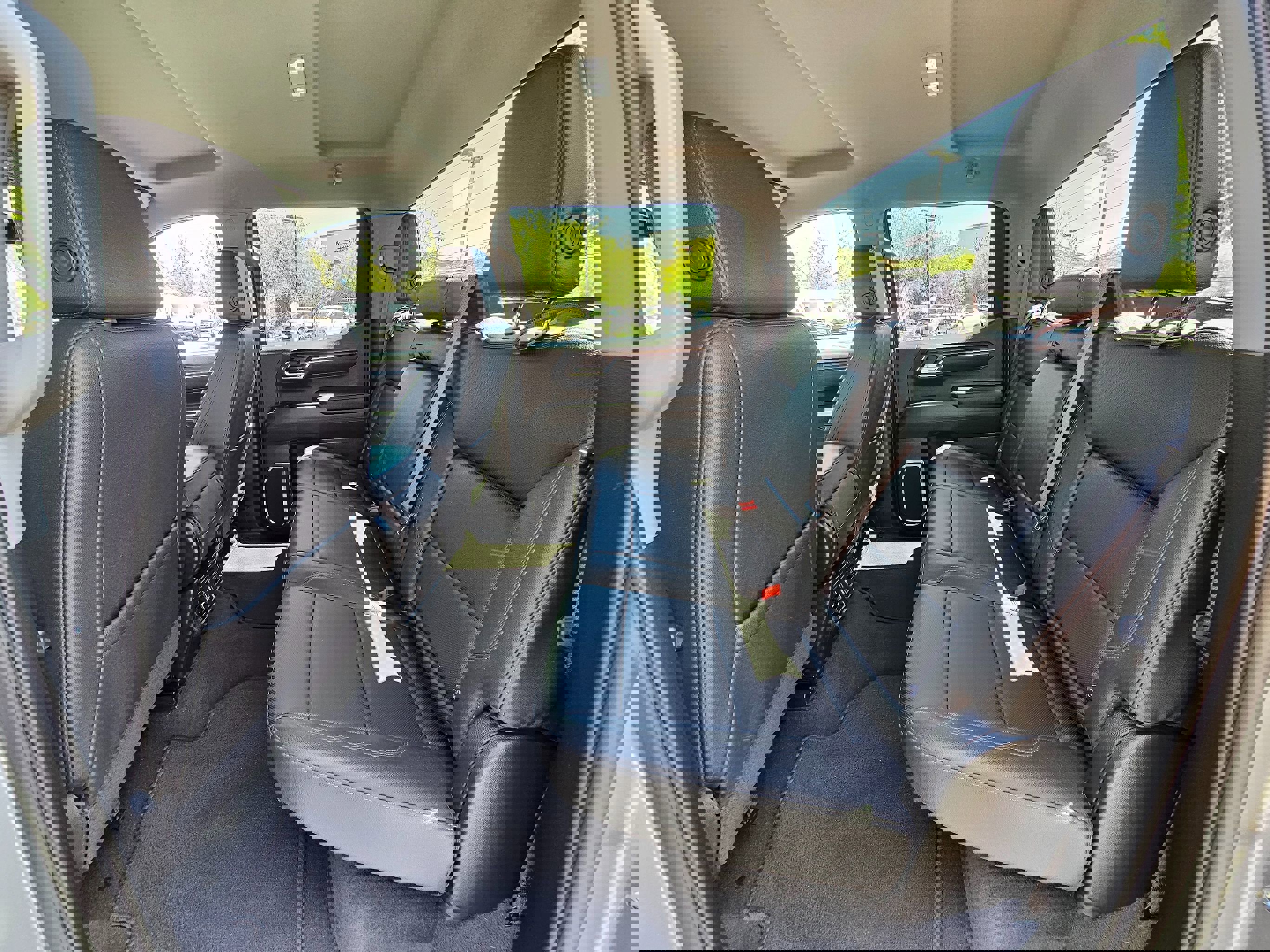 Used 2024 GMC Sierra 1500 SLT AWD/4WD image 19