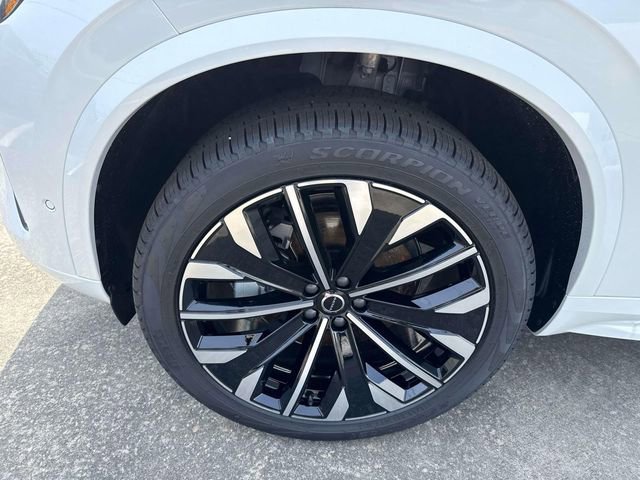 New 2026 Volvo XC90 B6 Plus image 4