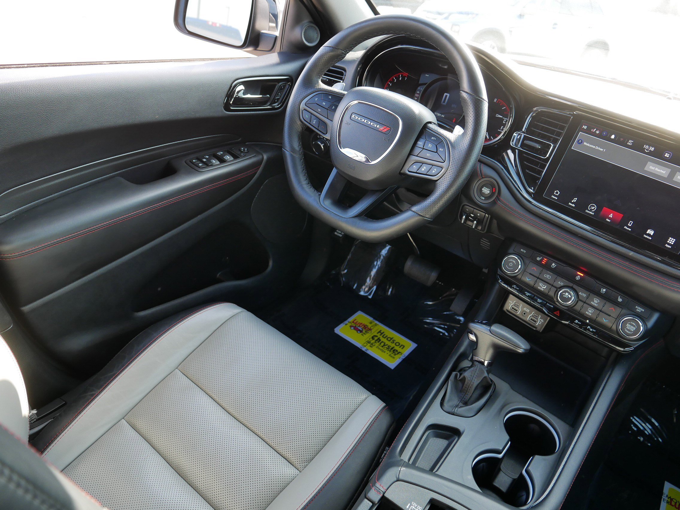 Used 2024 Dodge Durango GT image 9