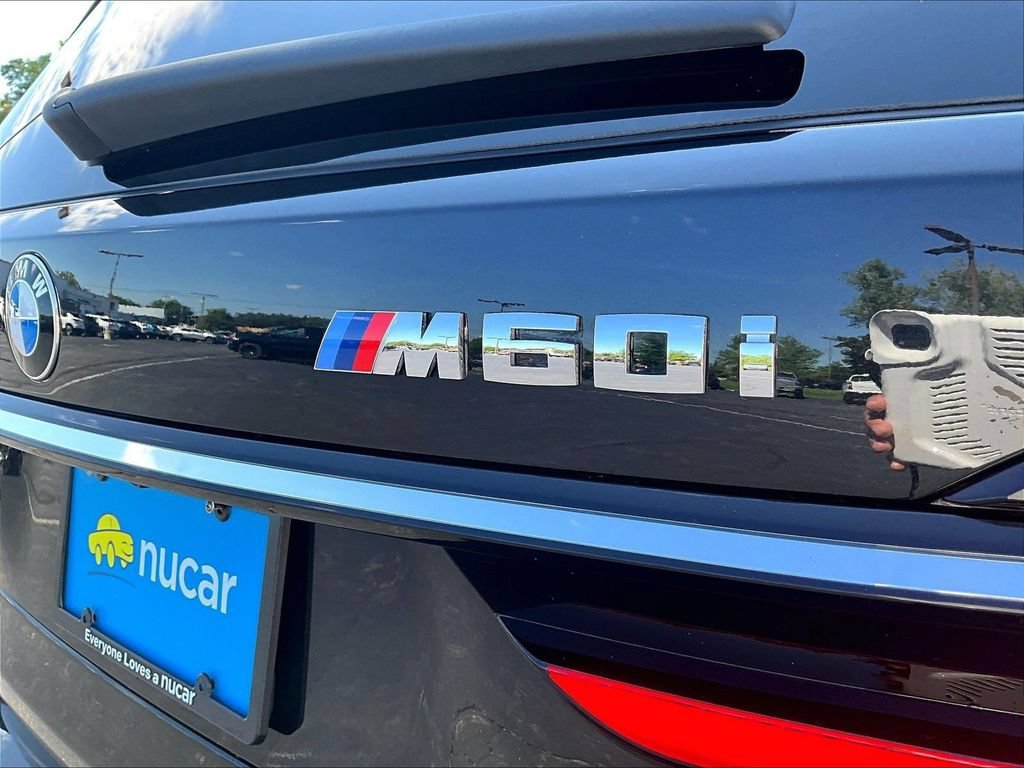 Used 2025 BMW X7 M60i AWD/4WD image 30
