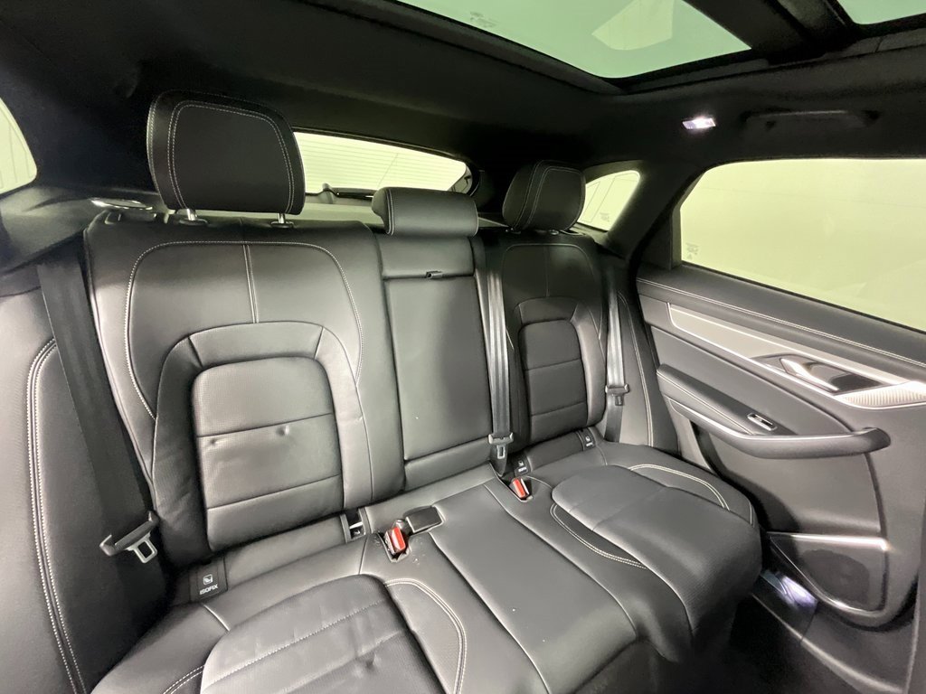 Used 2025 Jaguar F-PACE R-Dynamic S image 23