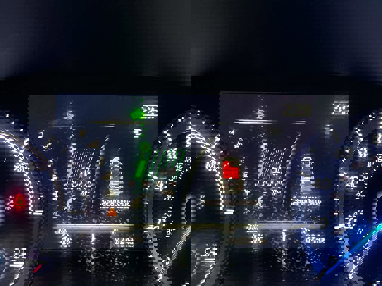 Used 2020 Toyota Highlander XLE image 15