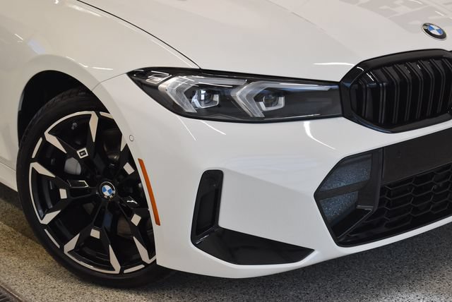 New 2026 BMW 330i xDrive Sedan w/ M Sport Package AWD/4WD image 31