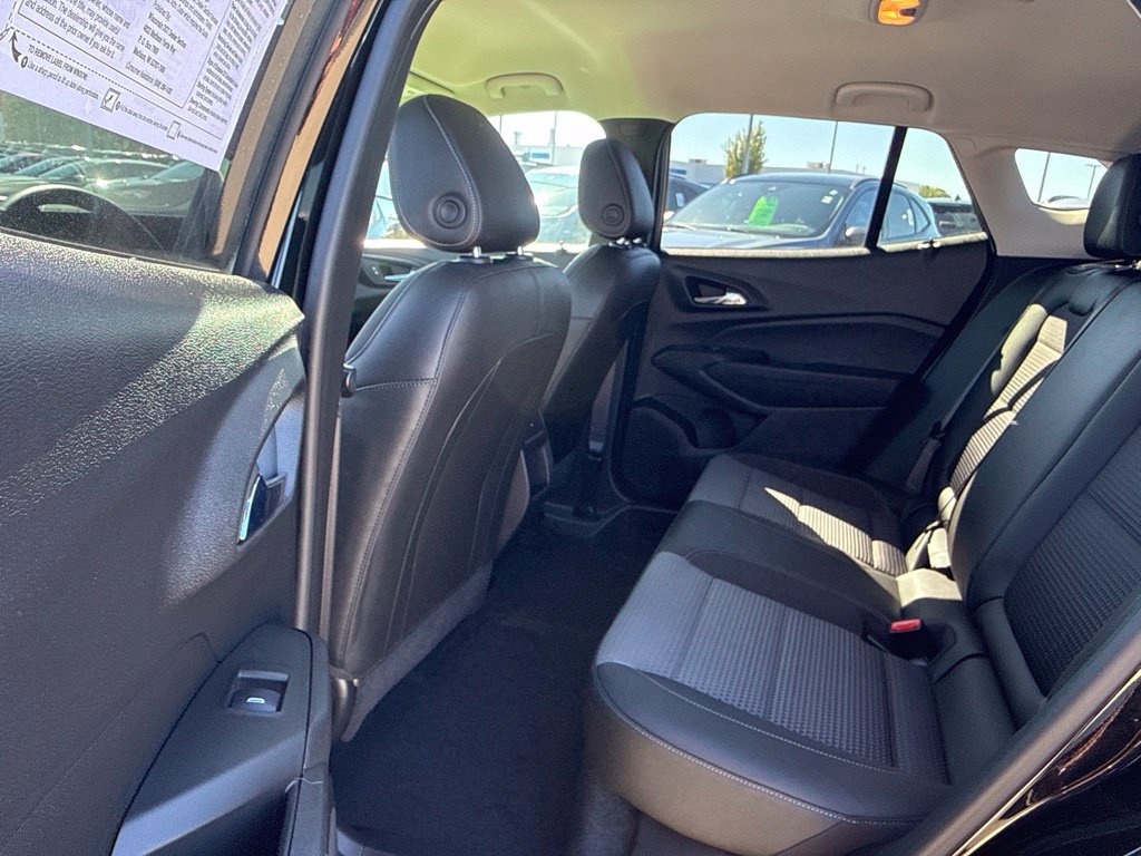 Certified 2024 Chevrolet Trax LT w/ Driver Confidence Package FWD image 24