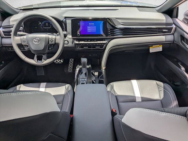 Used 2025 Toyota Camry SE FWD image 13