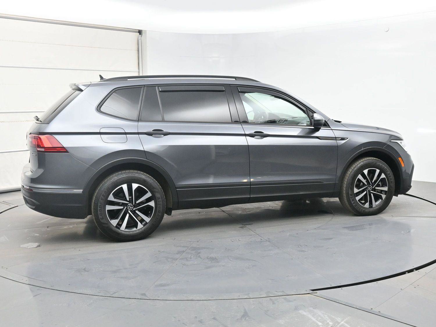 Used 2024 Volkswagen Tiguan S image 25