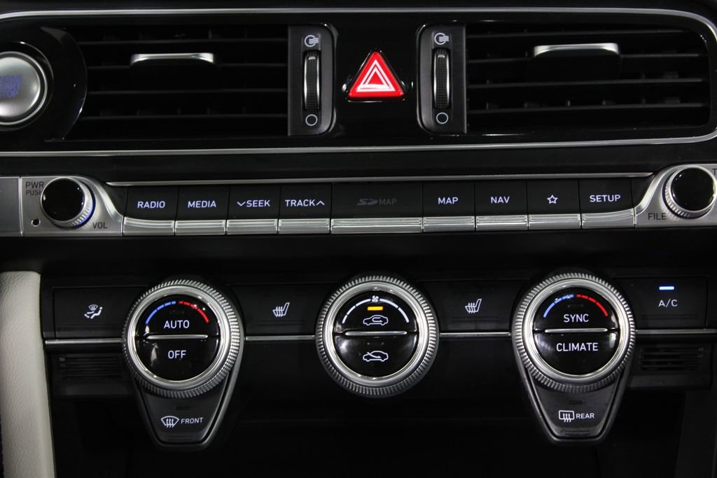 Used 2020 Genesis G70 2.0T w/ Elite Package image 21