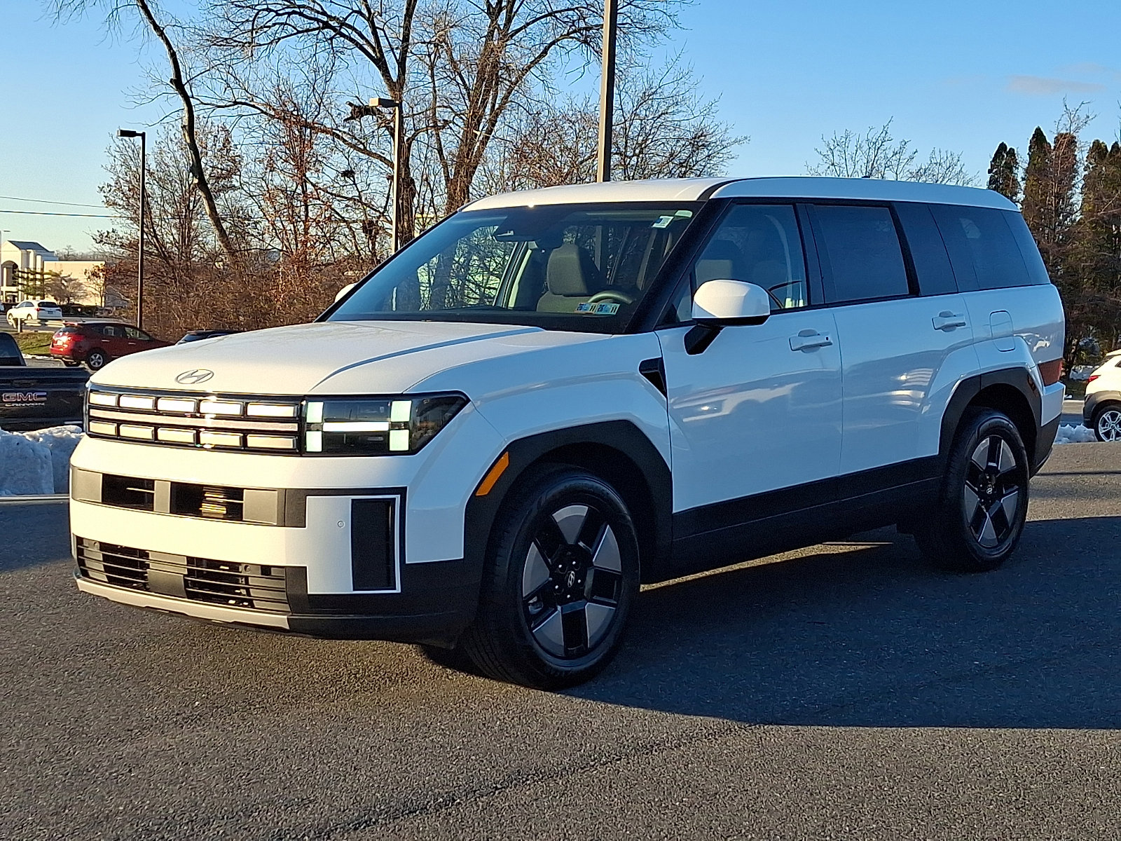 New 2026 Hyundai Santa Fe SE image 2