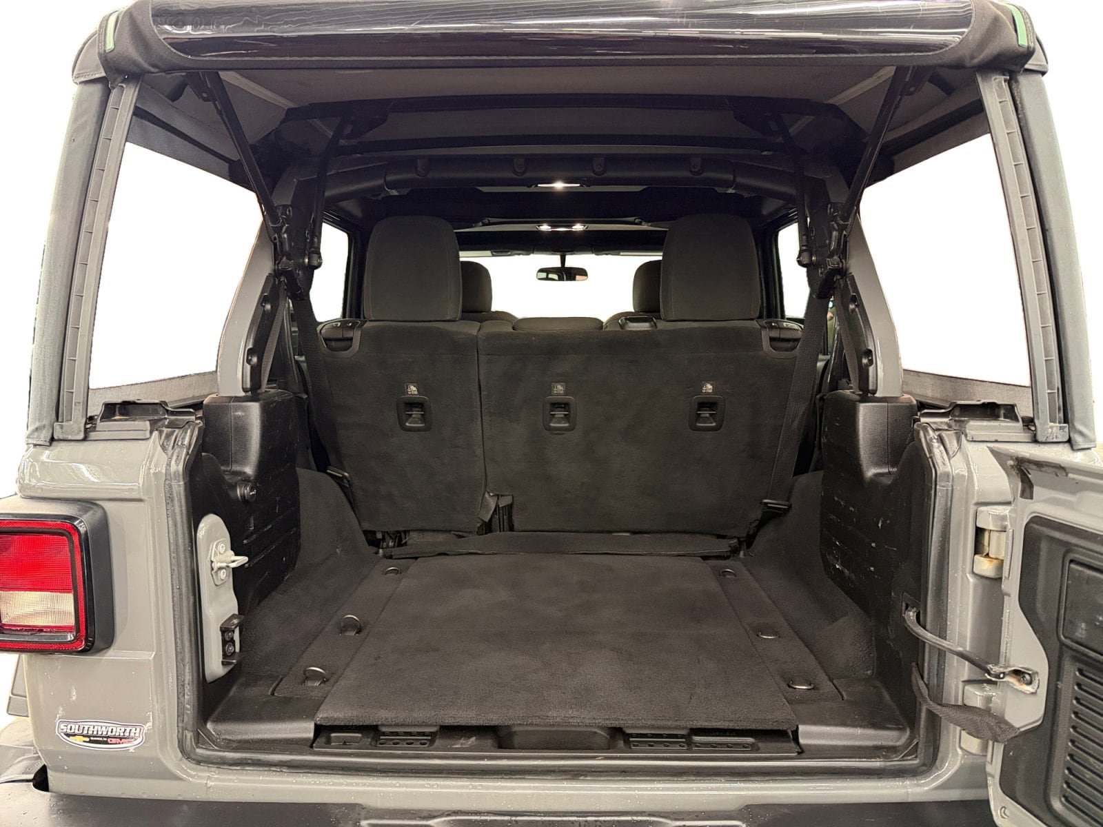 Used 2021 Jeep Wrangler Unlimited Rubicon AWD/4WD image 24