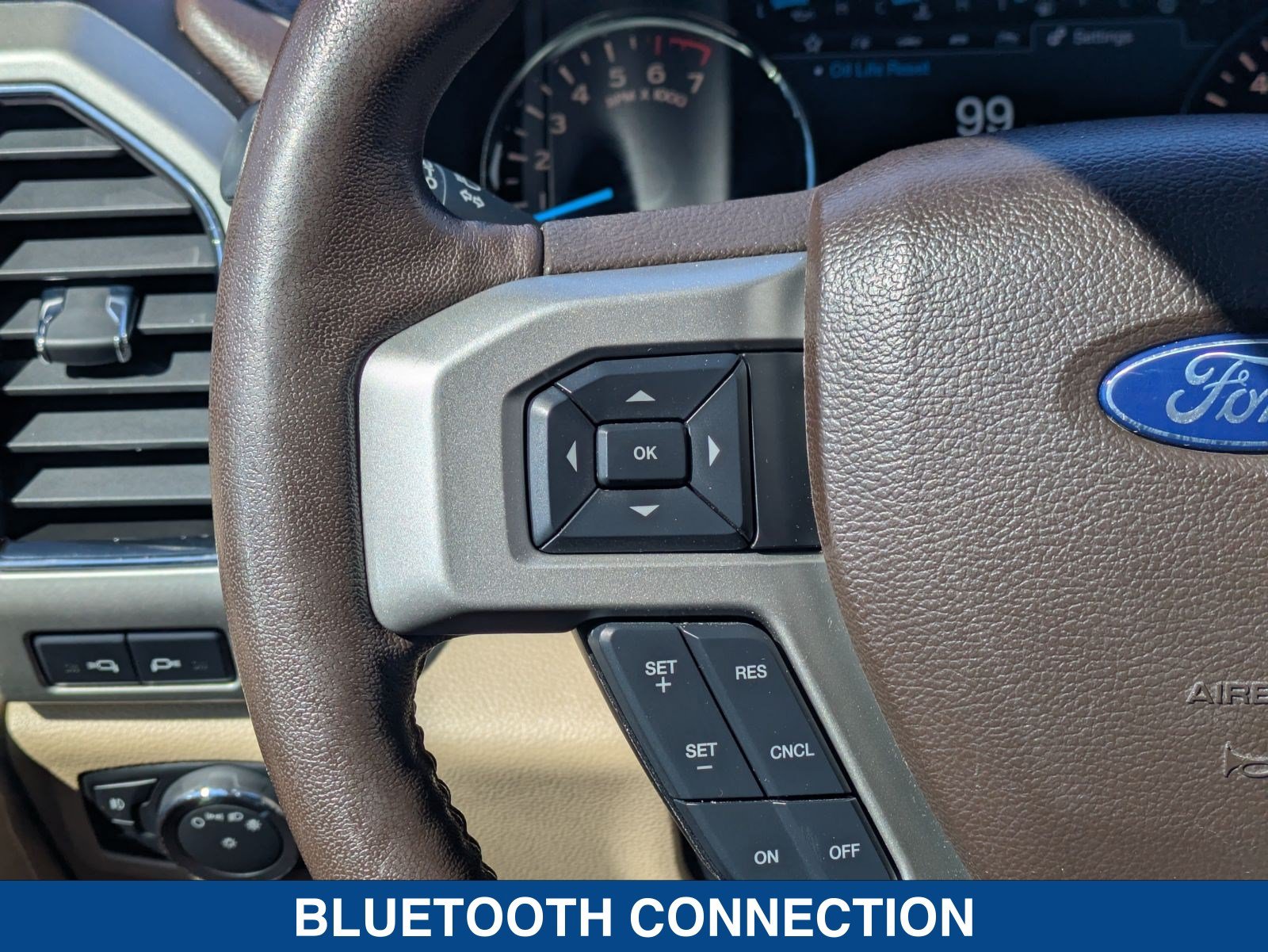 Used 2018 Ford F150 Lariat w/ Equipment Group 502A Luxury AWD/4WD image 26