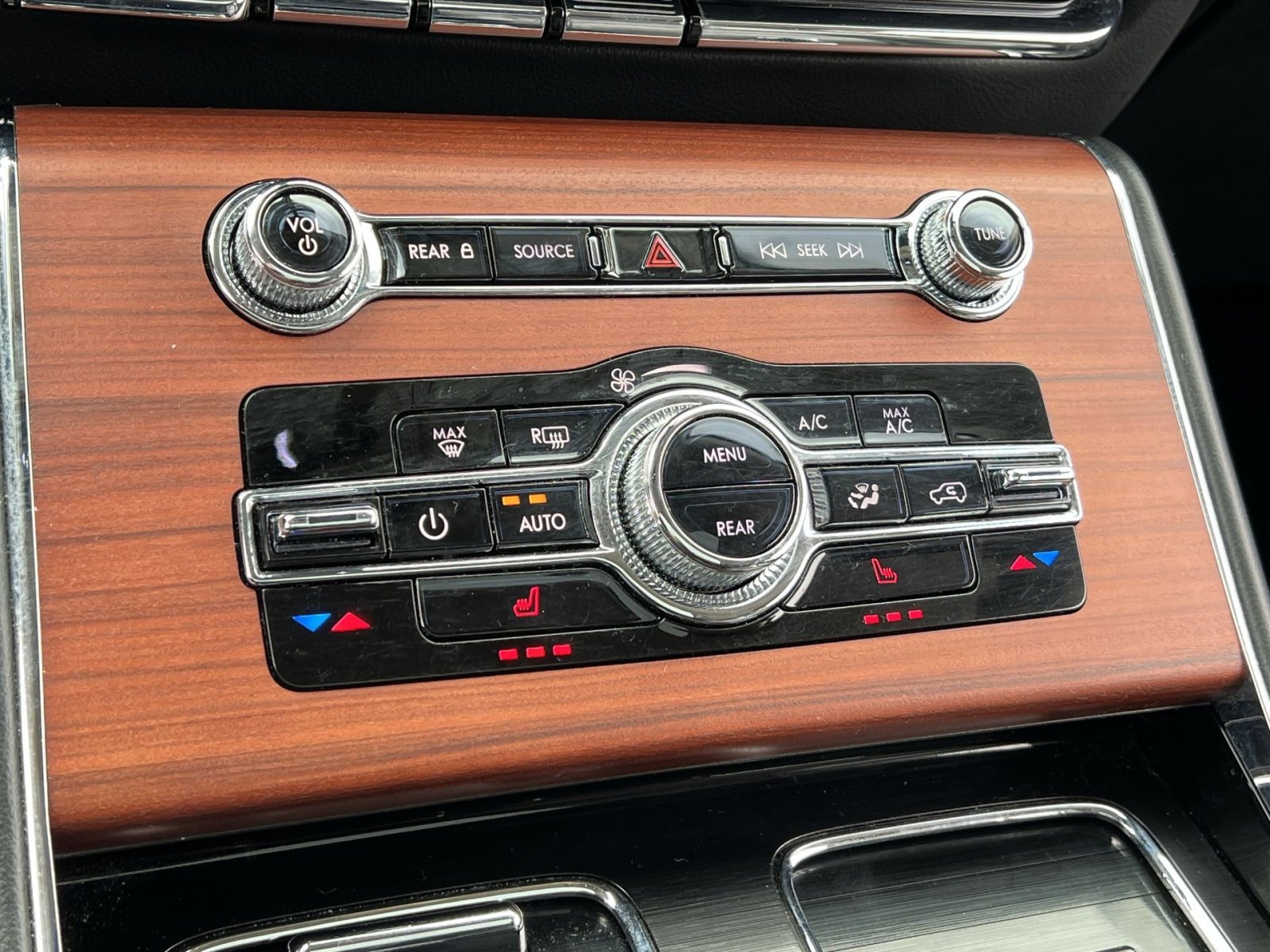 Used 2024 Lincoln Aviator Reserve image 18