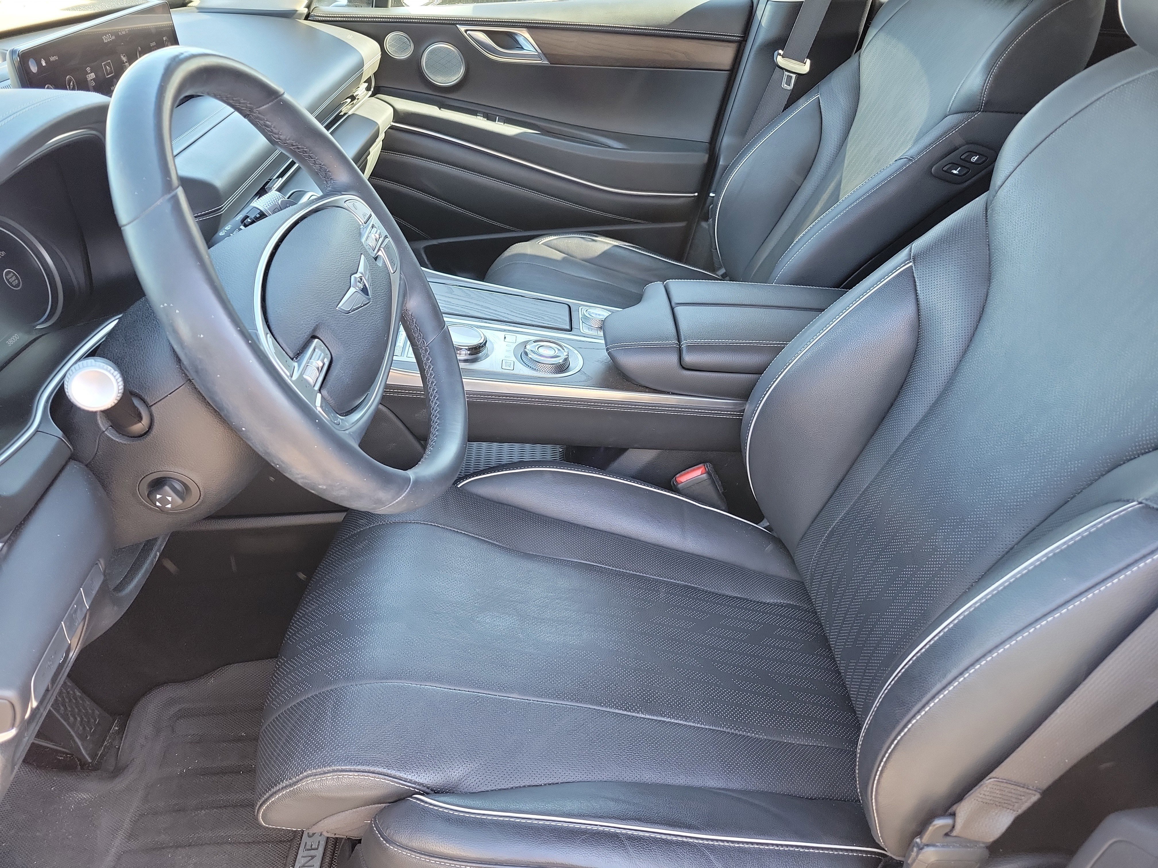 Used 2023 Genesis GV80 3.5T w/ Advanced Package image 3