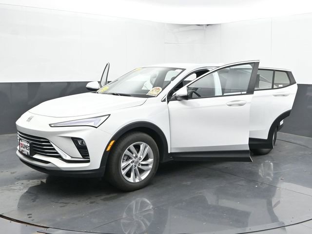 Used 2025 Buick Envista Preferred image 53