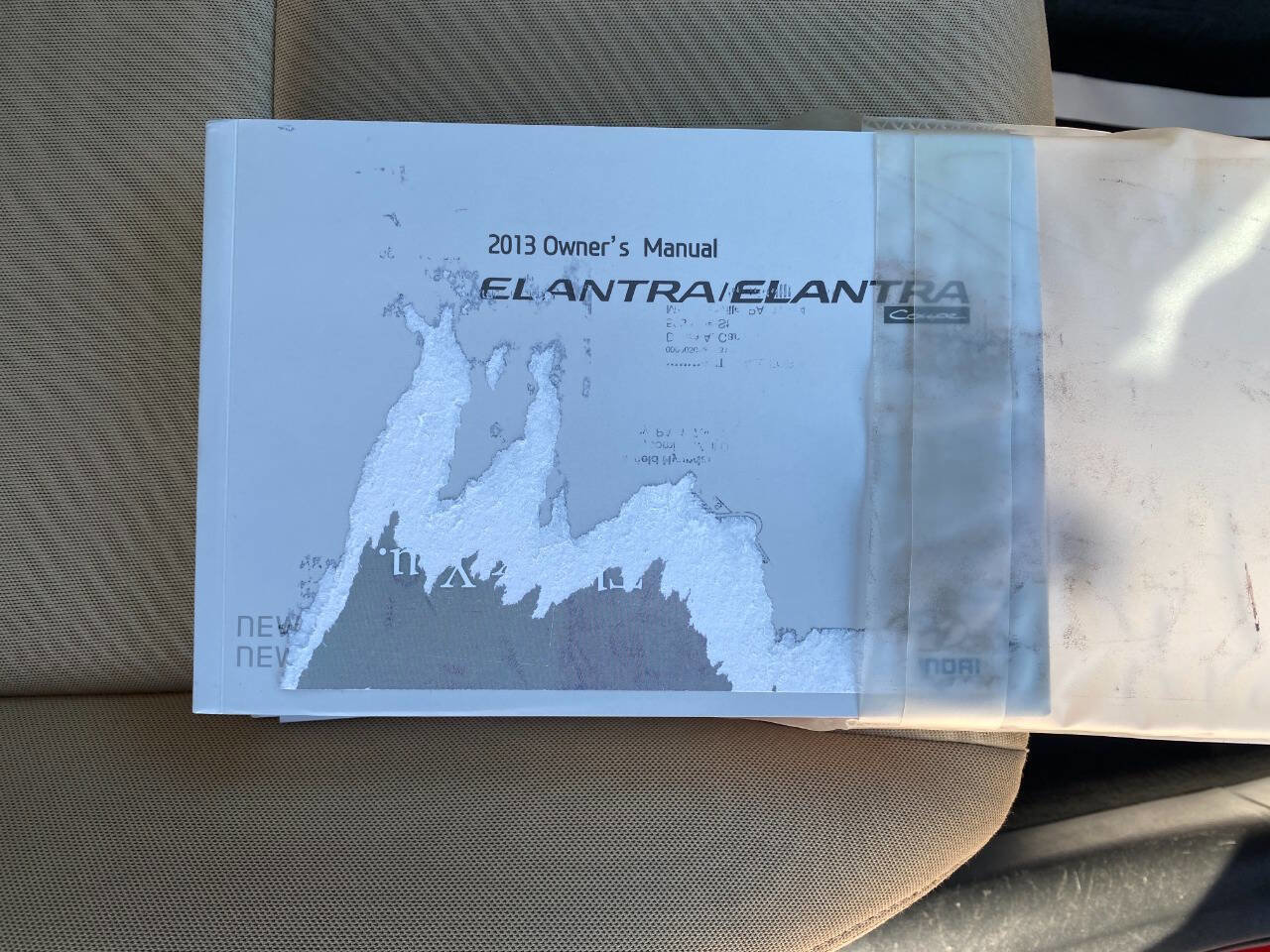 Used 2013 Hyundai Elantra GLS w/ Preferred Pkg image 32