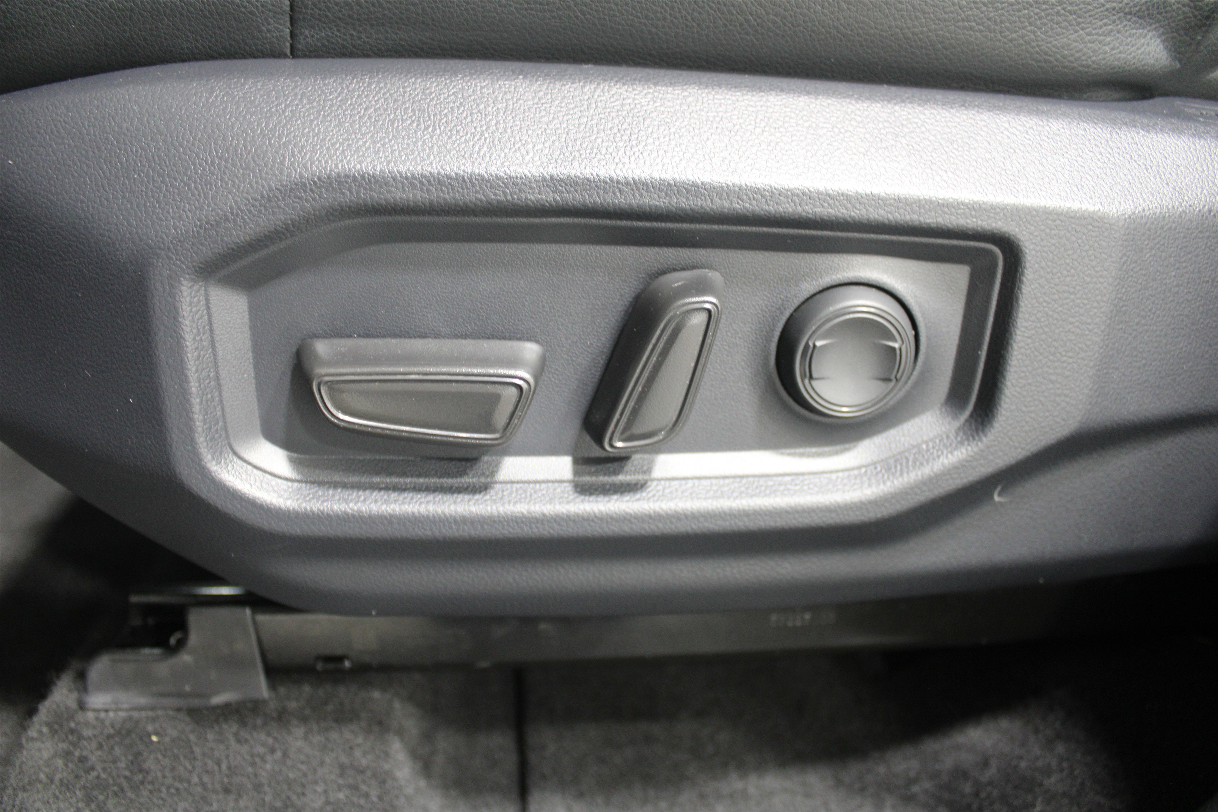 Used 2022 Toyota Tundra SR5 image 4