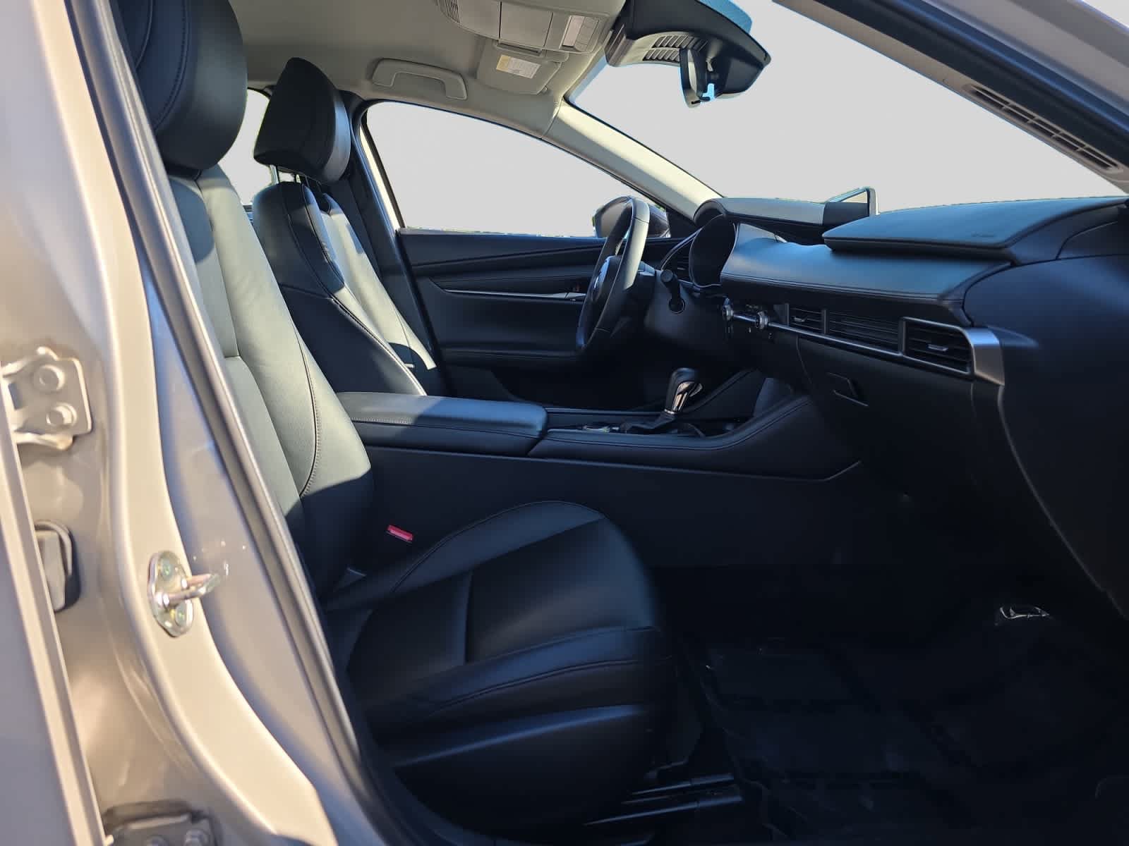Used 2025 MAZDA MAZDA3 s FWD image 20