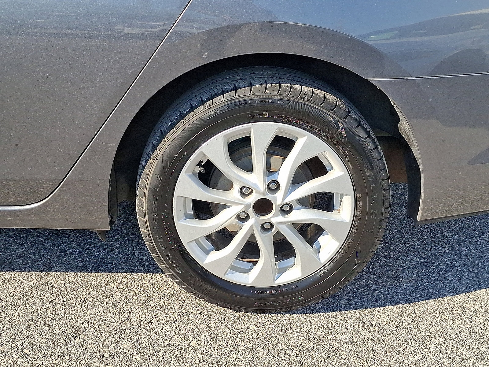 Used 2018 Nissan Sentra SV image 7