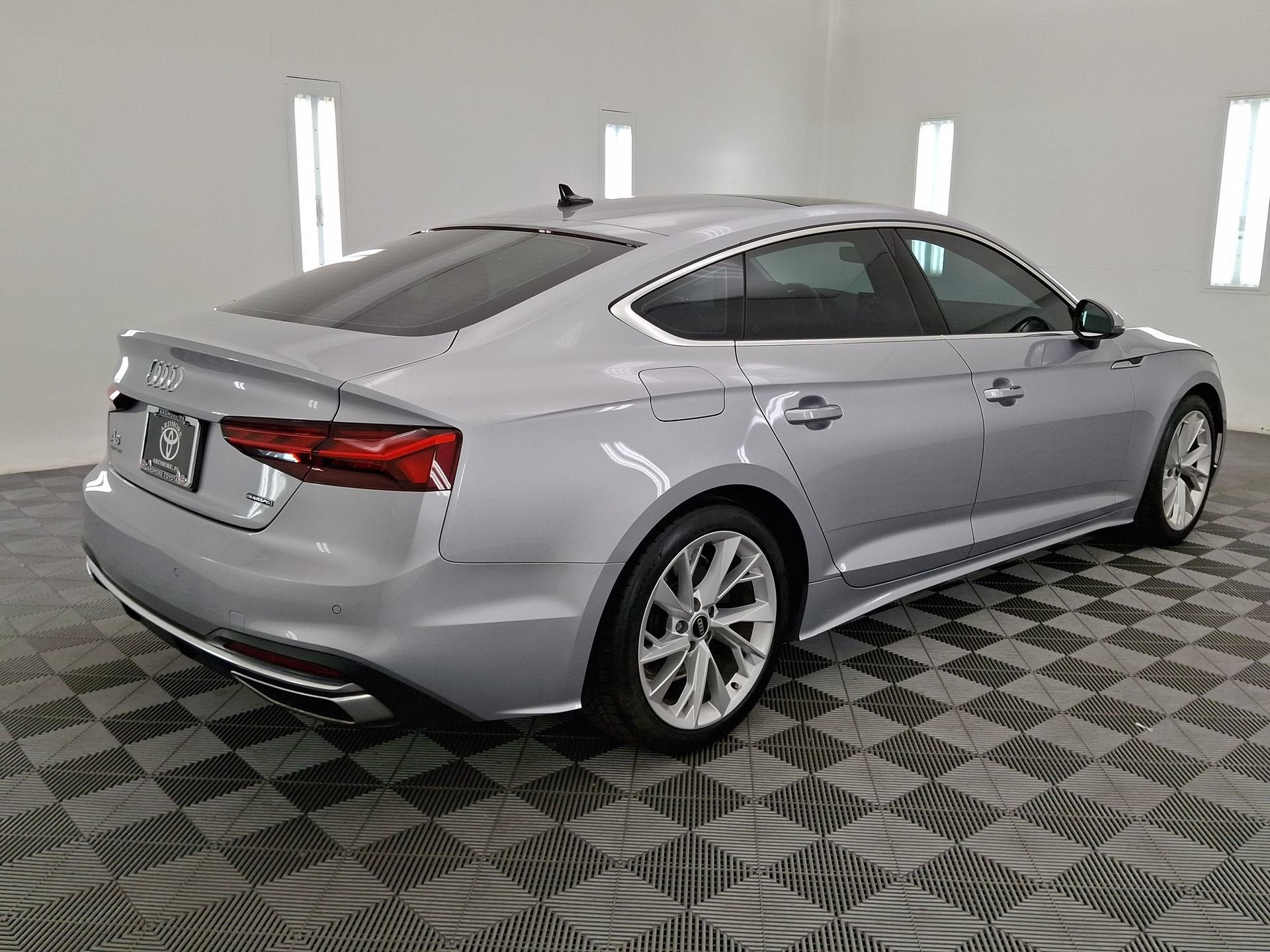 Used 2022 Audi A5 2.0T Premium w/ Convenience Package AWD/4WD image 25