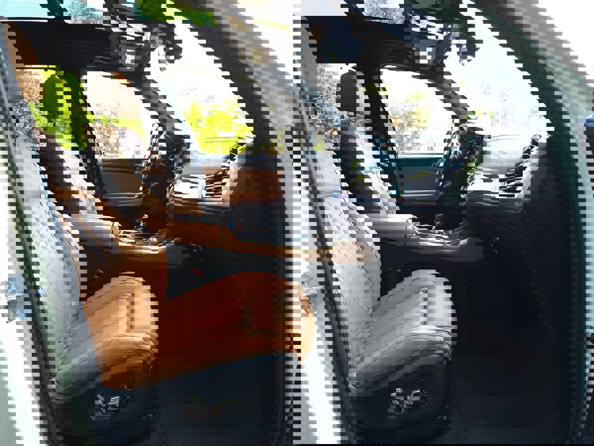 Used 2021 BMW X5 sDrive40i w/ M Sport Package image 23