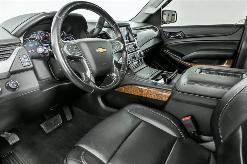 Used 2018 Chevrolet Suburban Premier AWD/4WD image 14