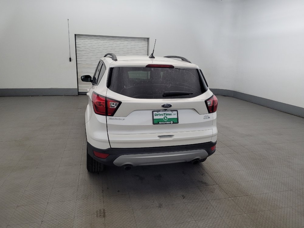 Used 2019 Ford Escape SEL AWD/4WD image 6
