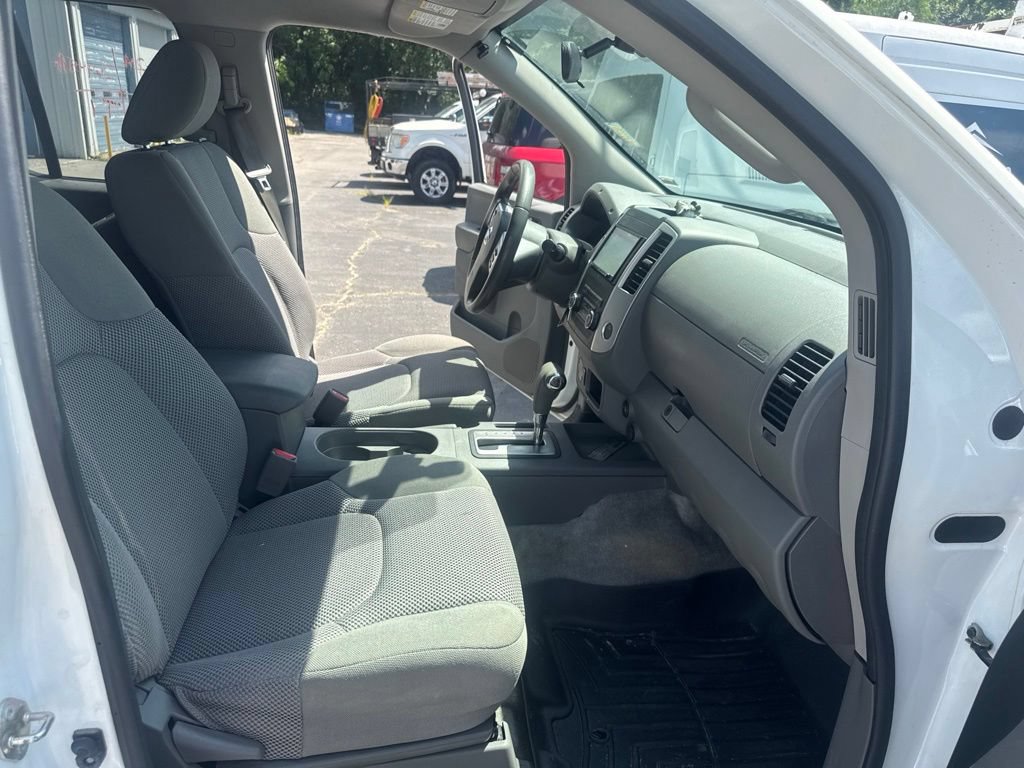 Used 2018 Nissan Frontier SV RWD image 15
