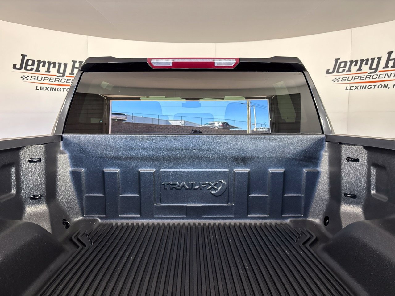 Used 2024 Chevrolet Silverado 1500 LT AWD/4WD image 26