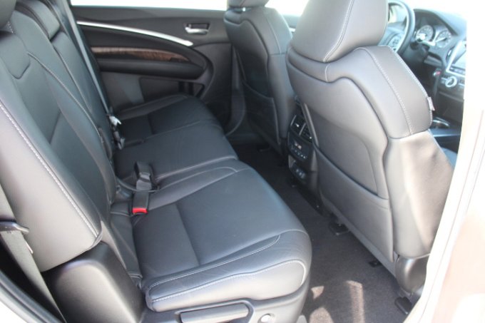 Used 2020 Acura MDX SH-AWD w/ Technology Package image 18