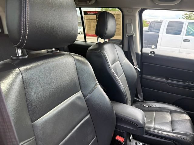 Used 2016 Jeep Patriot High Altitude AWD/4WD image 21