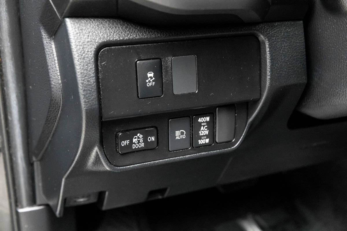 Used 2021 Toyota Tacoma TRD Sport w/ Technology Package image 23