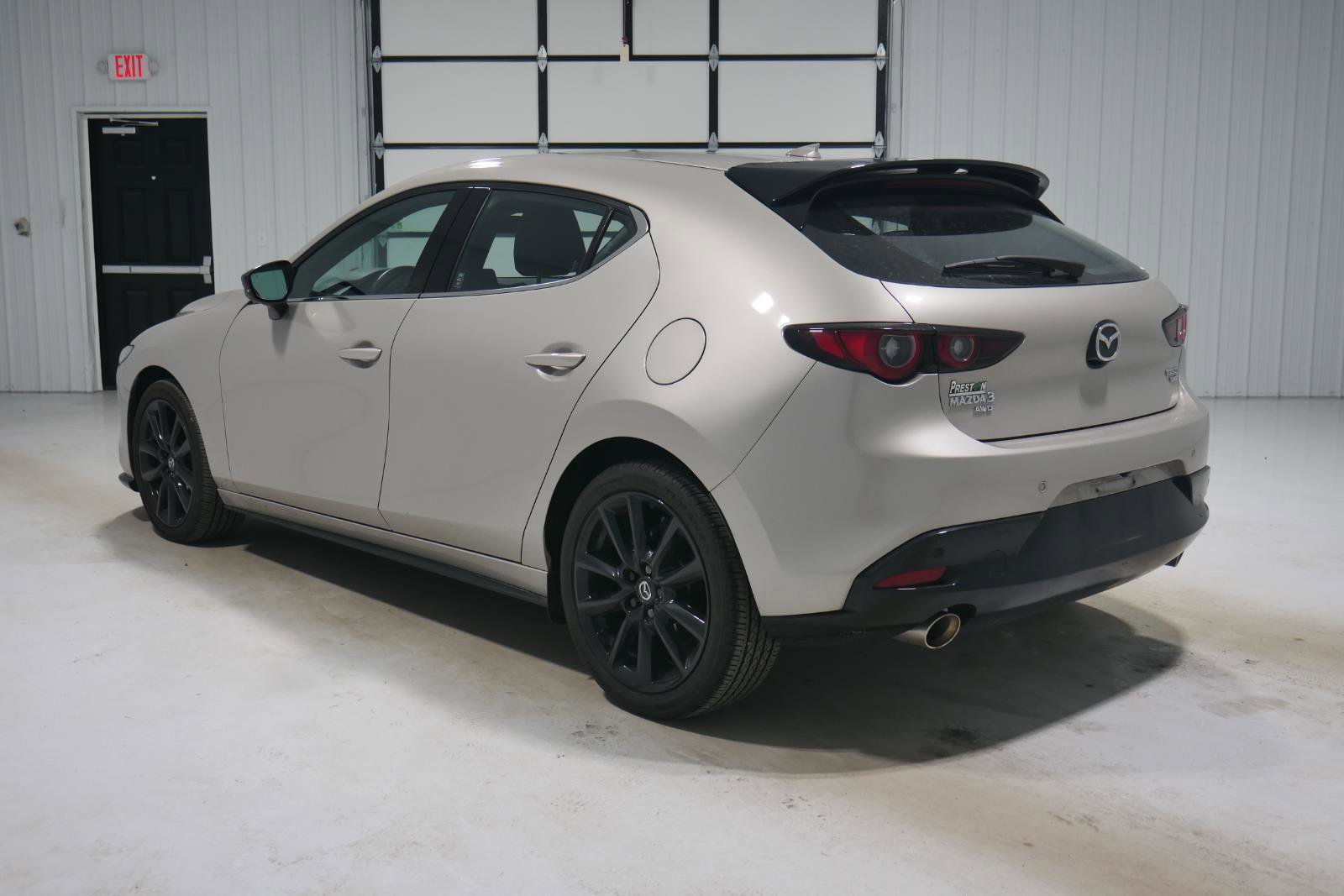 Certified 2025 MAZDA MAZDA3 Hatchback w/Premium Plus Pkg image 7