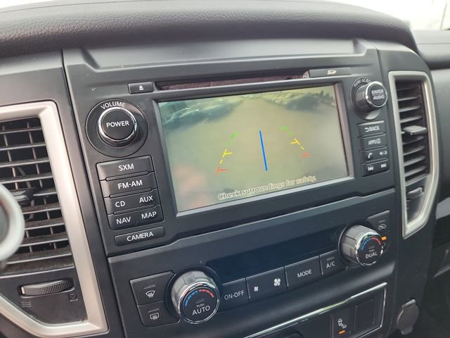 Used 2018 Nissan Titan SV w/ SV Convenience Package image 24