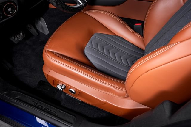 Used 2023 Maserati Levante GT AWD/4WD image 20