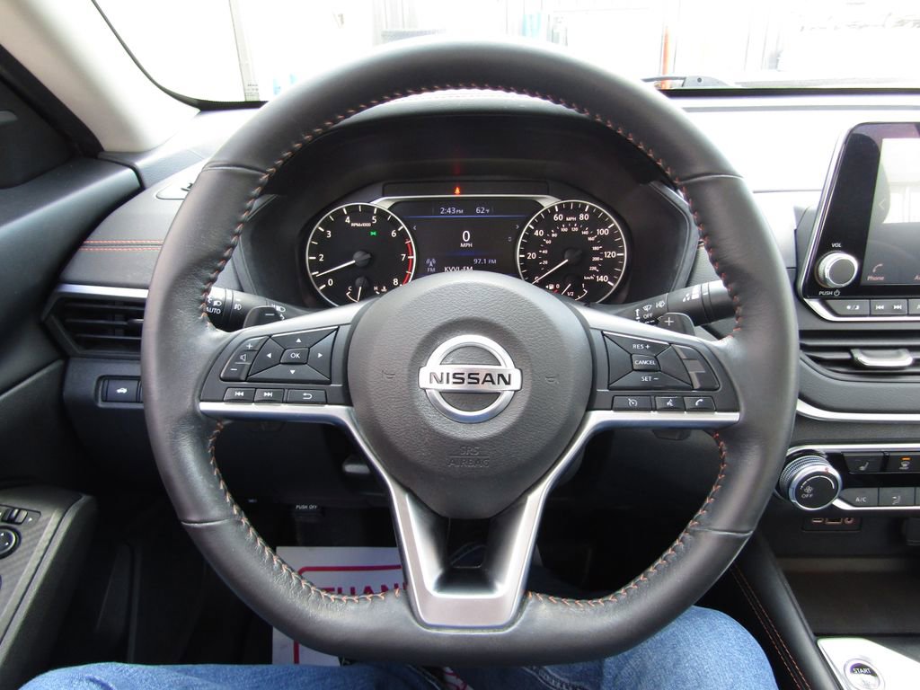 Used 2022 Nissan Altima 2.5 SR w/ Midnight Edition Package FWD image 20